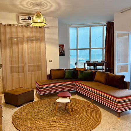 Appartement Vue De Mer Pied Dans L'Eau Gabes Exterior foto