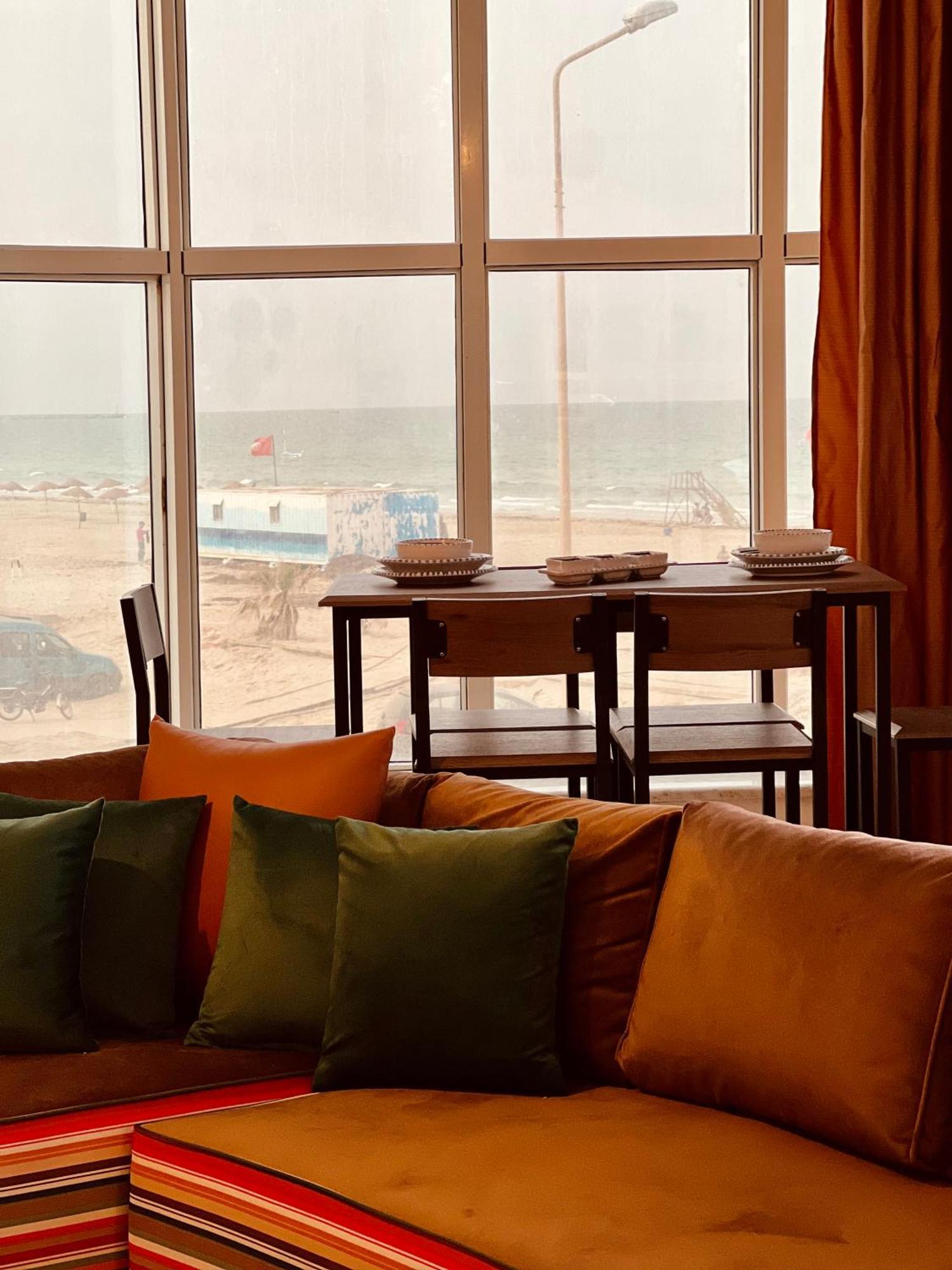 Appartement Vue De Mer Pied Dans L'Eau Gabes Exterior foto